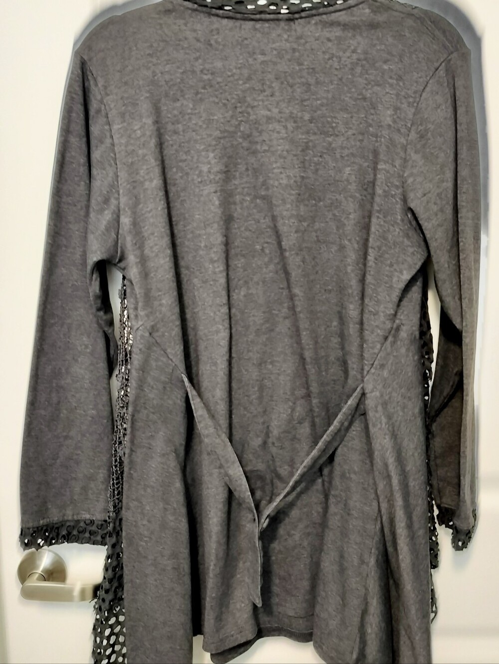 Pretty Angel Women's XL charcoal gray, distressed floral lace - Picture 4 of 8